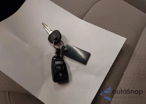 2017 Hyundai Elantra Se z USA, uszkodzony, nr VIN 5NPD84LF8HH012249